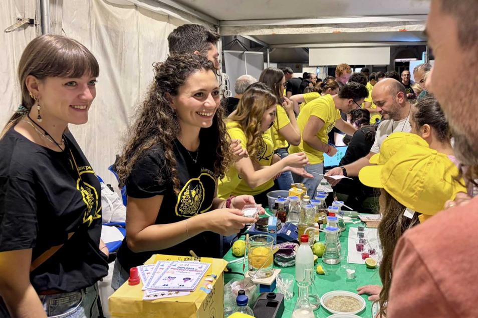 Lo stand di chimica
